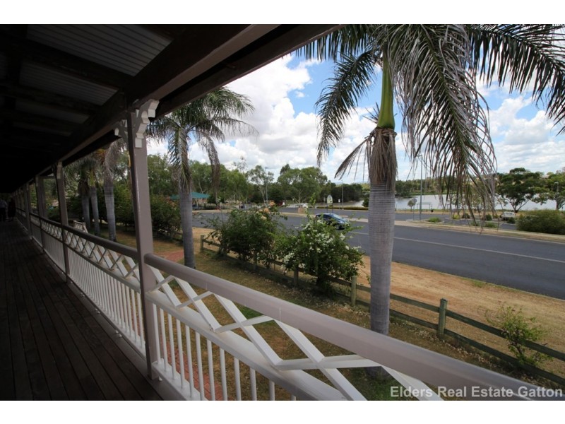 33 Lake Apex Dr, Gatton QLD 4343