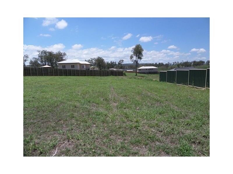 7 Ditchmen Dr, Grantham QLD 4347