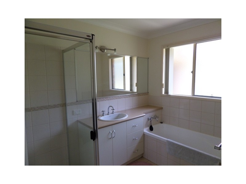 Adare QLD 4343