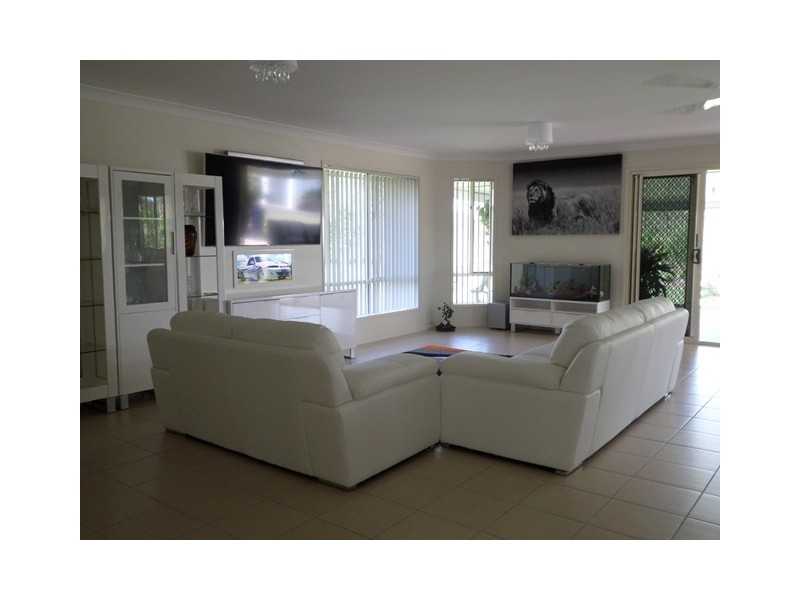 4 Cockatoo Drive, Adare QLD 4343