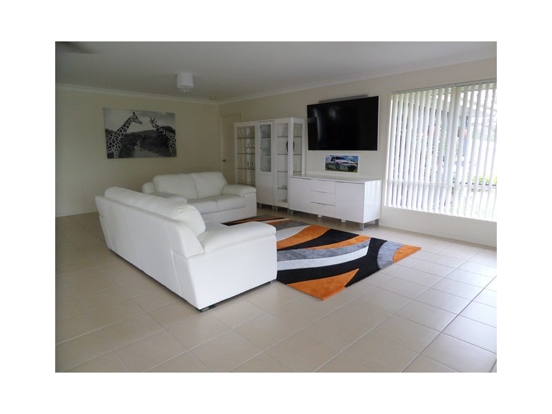 4 Cockatoo Drive, Adare QLD 4343