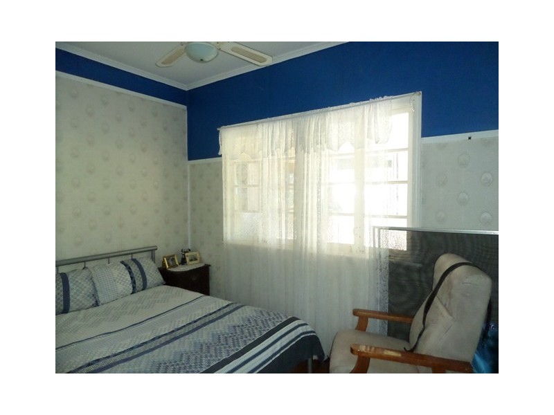 106 Dunlop Rd, Esk QLD 4312