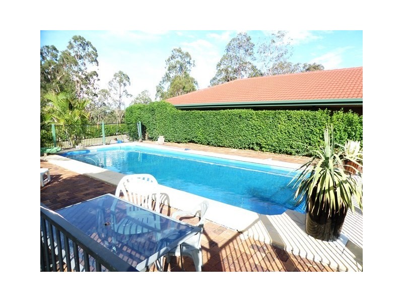 40 Australia II Drive, Kensington Grove QLD 4341