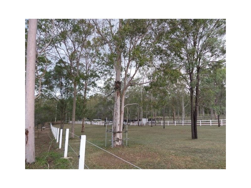 40 Australia II Drive, Kensington Grove QLD 4341