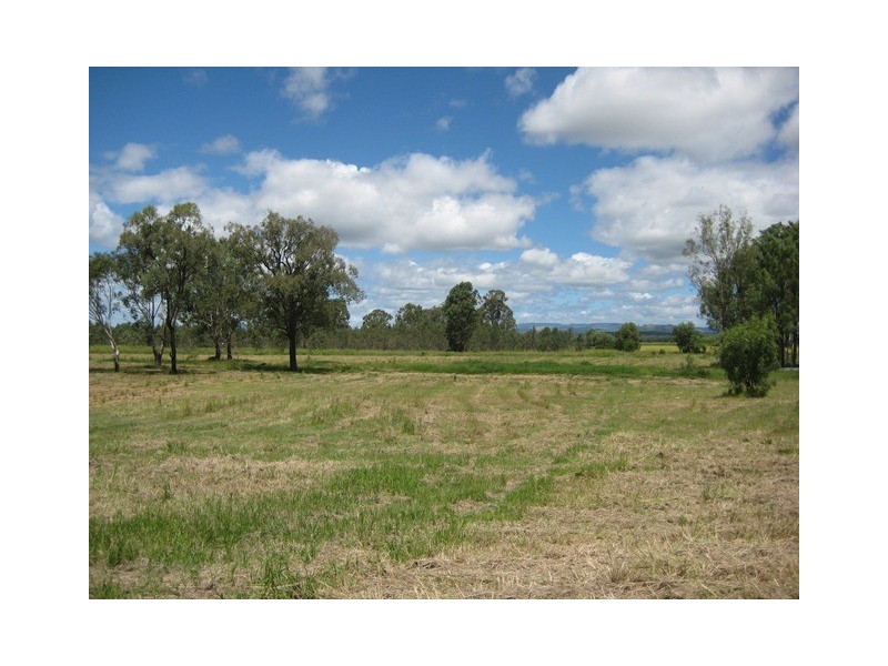 26 Mountain View Dr, Adare QLD 4343