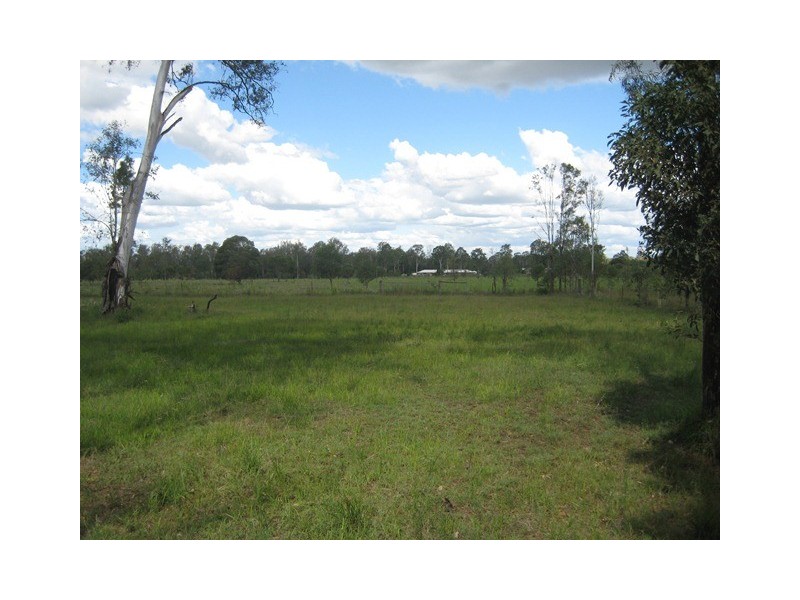 4 Legend Drive, Adare QLD 4343