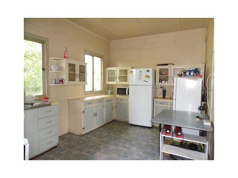 16 Ford Street, Gatton QLD 4343