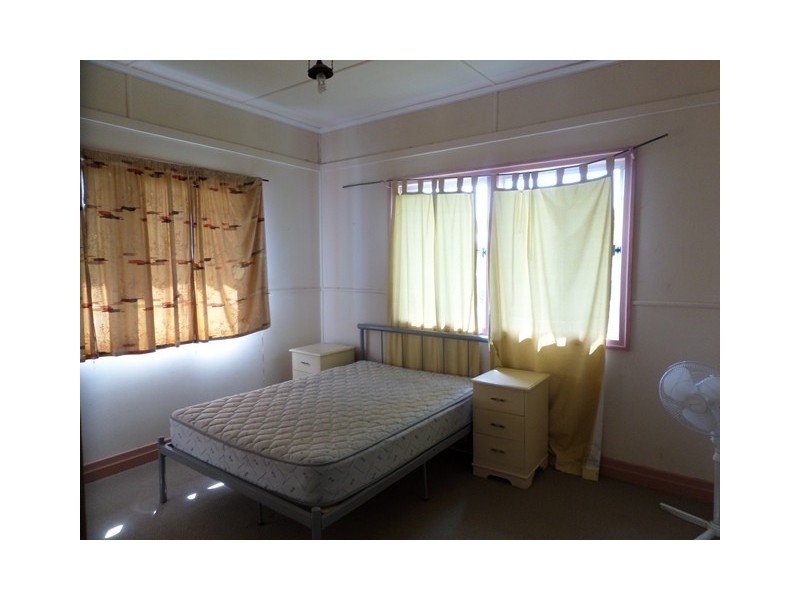 16 Ford Street, Gatton QLD 4343