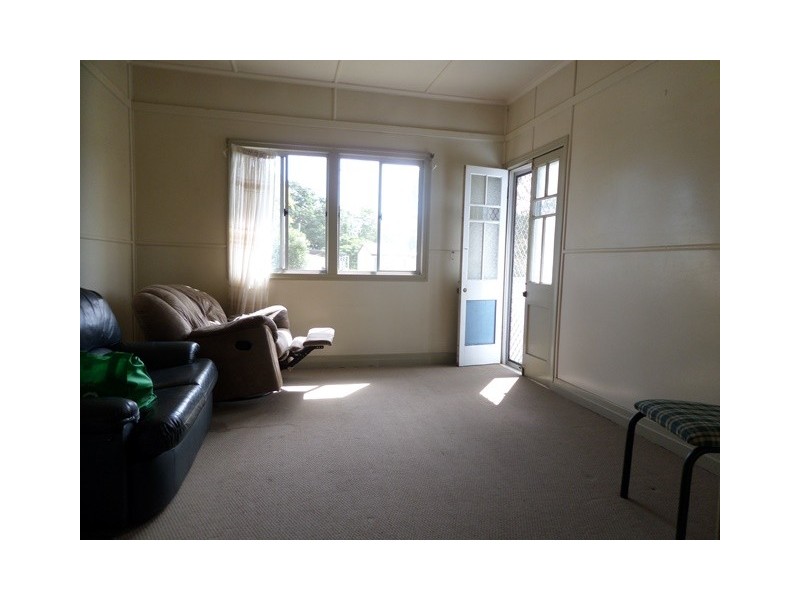 16 Ford Street, Gatton QLD 4343