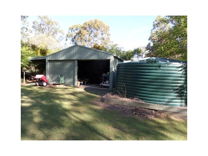 42 Buckingham Court, Mount Hallen QLD 4312