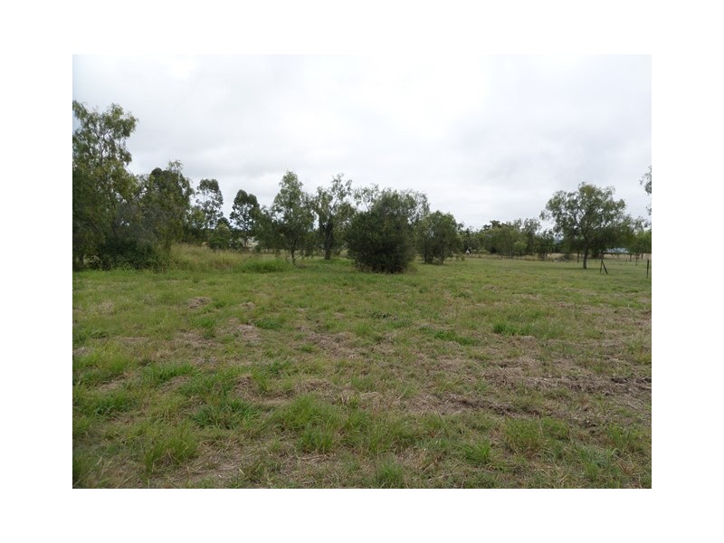 5 Stieler Drive, Plainland QLD 4341