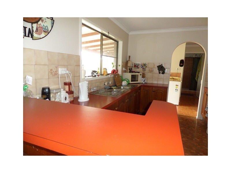 681 Lowood Minden Rd, Coolana QLD 4311