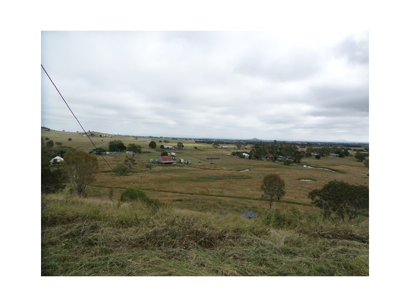 681 Lowood Minden Rd, Coolana QLD 4311
