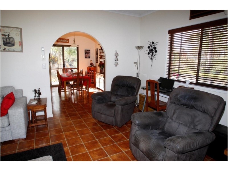 117 Brigalow St, Placid Hills QLD 4343