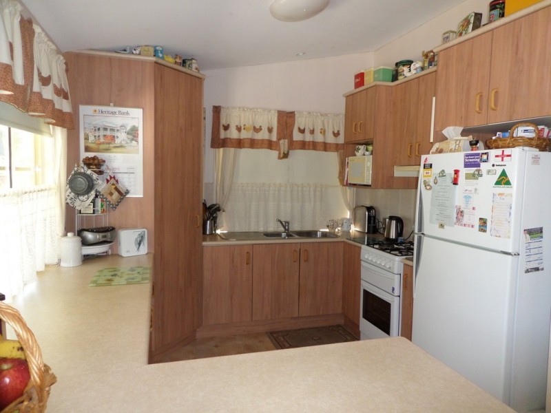 10 Walter Court, Glenore Grove QLD 4342