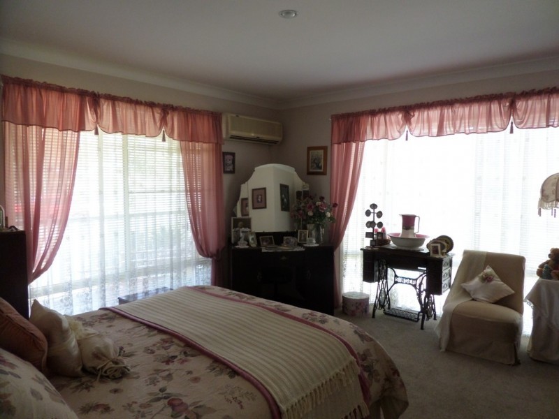 10 Walter Court, Glenore Grove QLD 4342