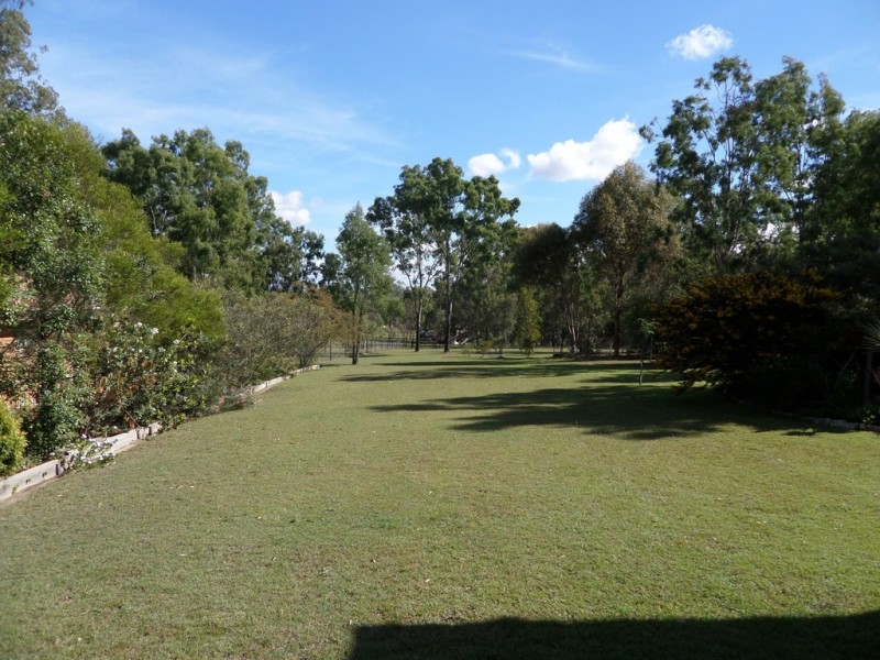 10 Walter Court, Glenore Grove QLD 4342