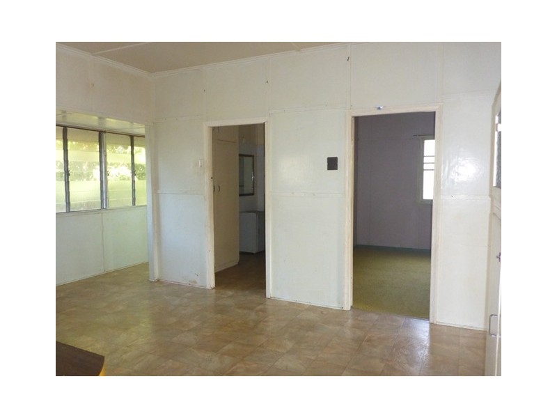 56 East St, Gatton QLD 4343