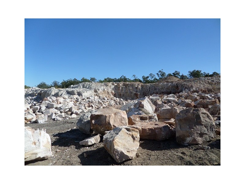 215 Seventeen Mile Rd, Helidon QLD 4344