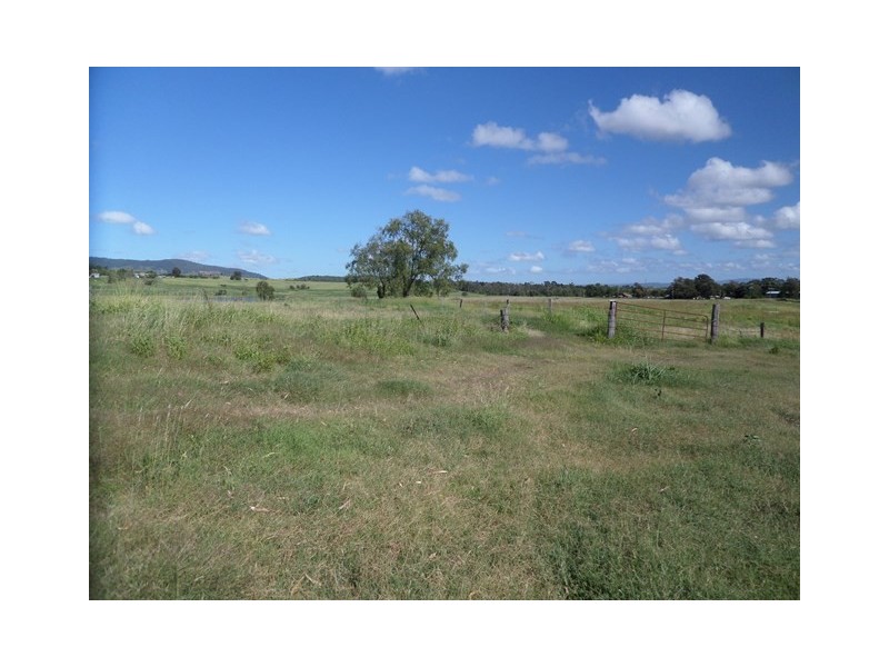 657 Ropeley Rockside Road, Ropeley QLD 4343