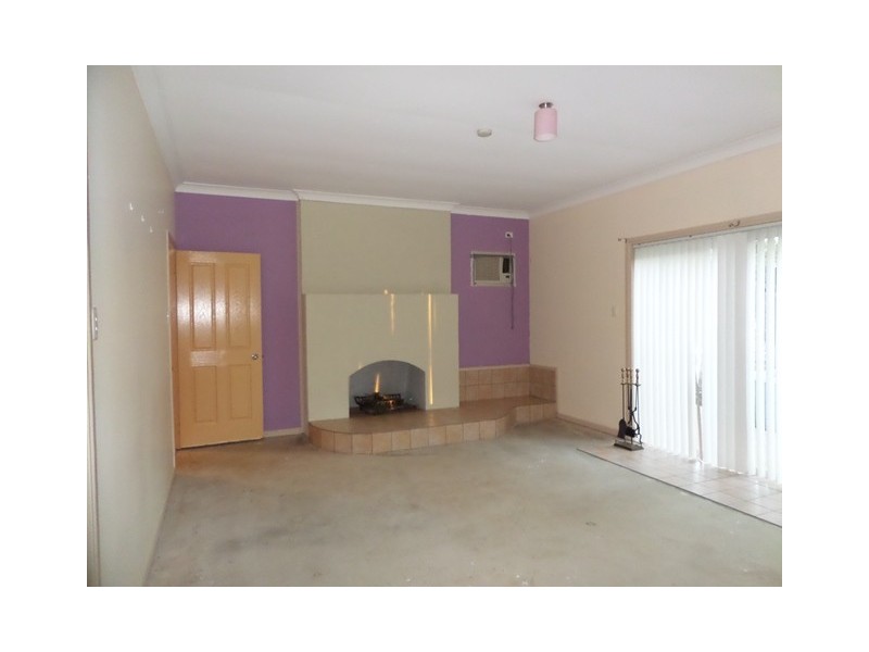 13 LEWIS COURT, Lockyer Waters QLD 4311