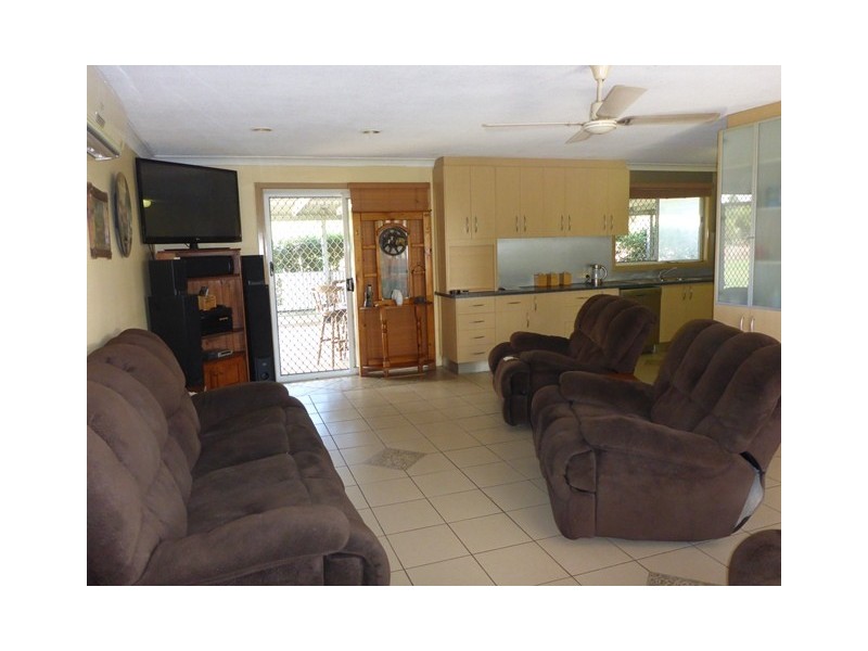 13 REDWOOD DRIVE, Brightview QLD 4311