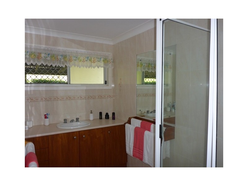 13 REDWOOD DRIVE, Brightview QLD 4311