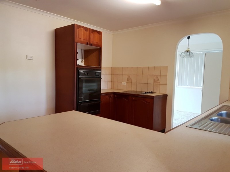 8 Raymont Crescent, Glenore Grove QLD 4342
