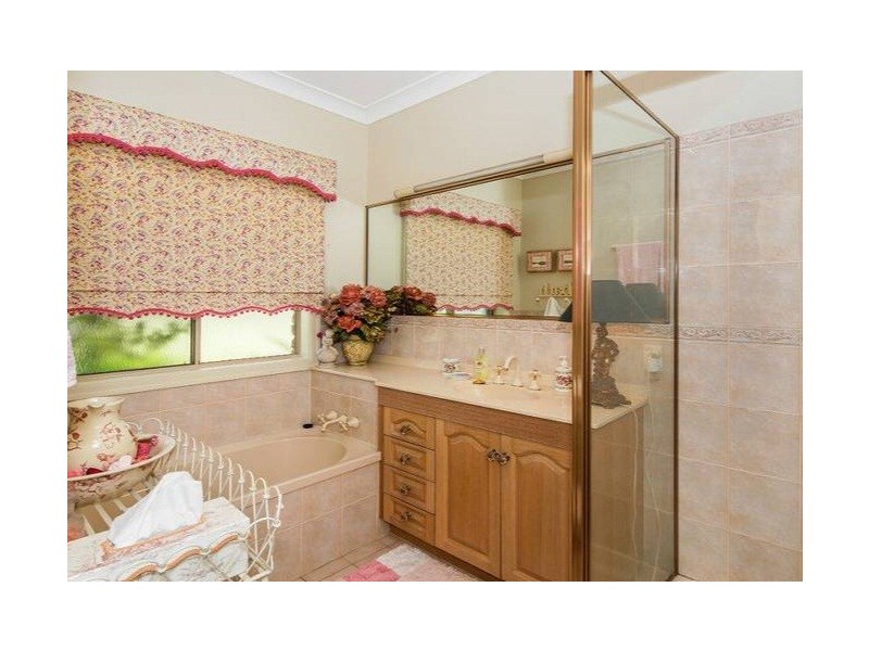114 ZISCHKE ROAD, Hatton Vale QLD 4341