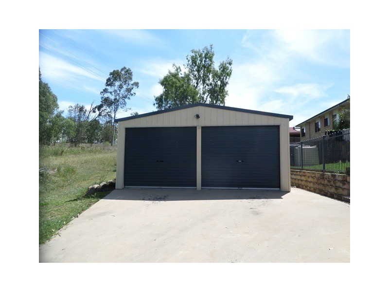 25 DAVIS CRESCENT, Gatton QLD 4343