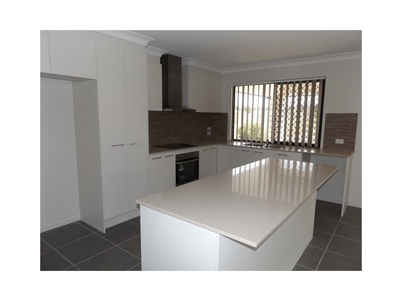 8 REGENT COURT, Regency Downs QLD 4341