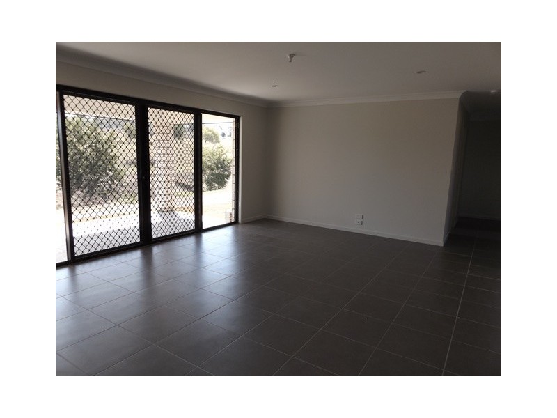 8 REGENT COURT, Regency Downs QLD 4341