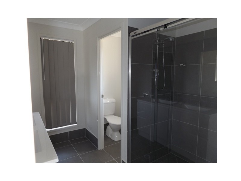 8 REGENT COURT, Regency Downs QLD 4341