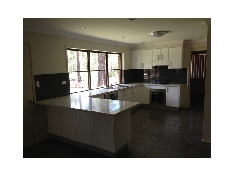 44 Velvet Street, Pine Mountain QLD 4306