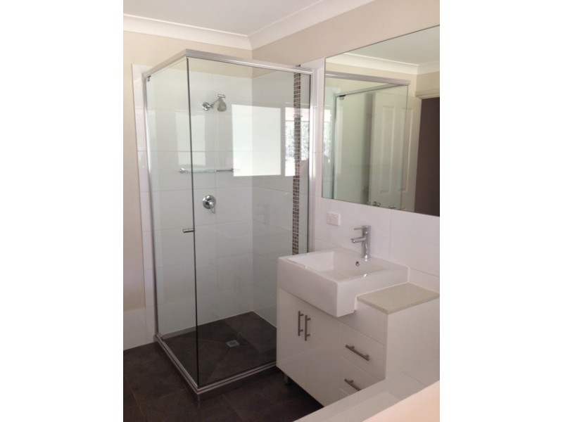 44 Velvet Street, Pine Mountain QLD 4306