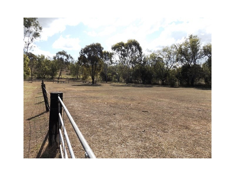 221 DRY GULLY ROAD, Mount Whitestone QLD 4347