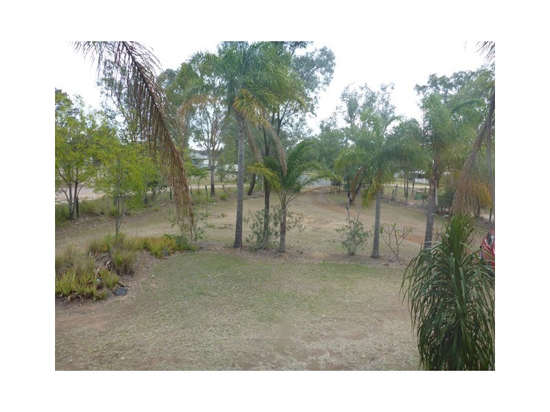 4 SILVERBANK COURT, Lockrose QLD 4342