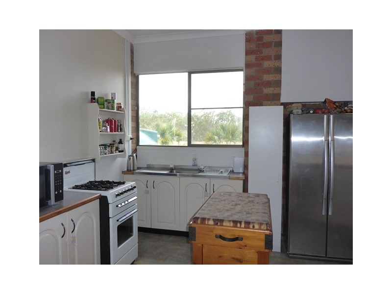 84 BARTLEYS ROAD, Spring Creek QLD 4343