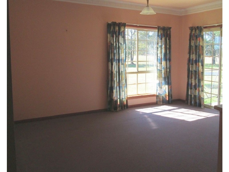 30 Jarvis Street, Thirlmere NSW 2572