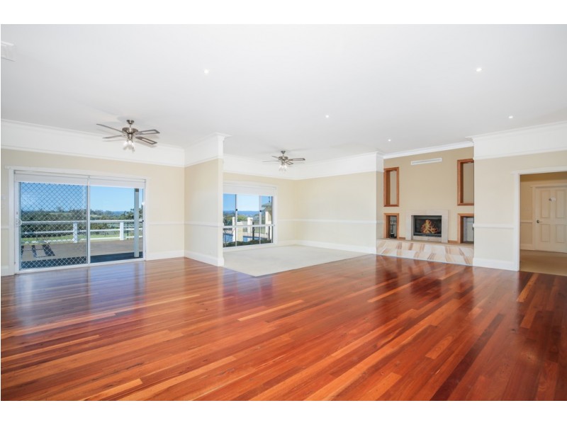 7 Robert Place, Razorback NSW 2571