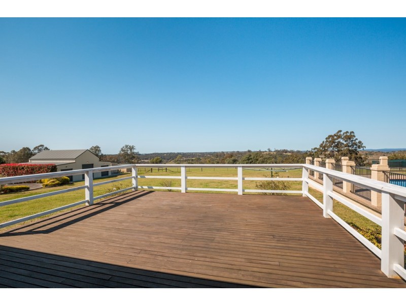 7 Robert Place, Razorback NSW 2571