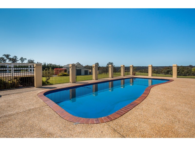 7 Robert Place, Razorback NSW 2571