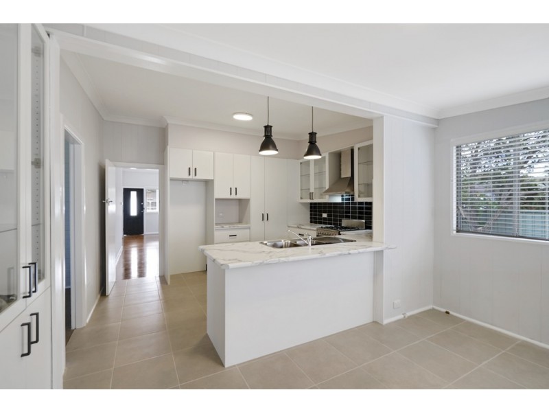 319 Thirlmere Way, Thirlmere NSW 2572