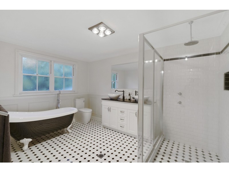 86 Menangle Street, Picton NSW 2571