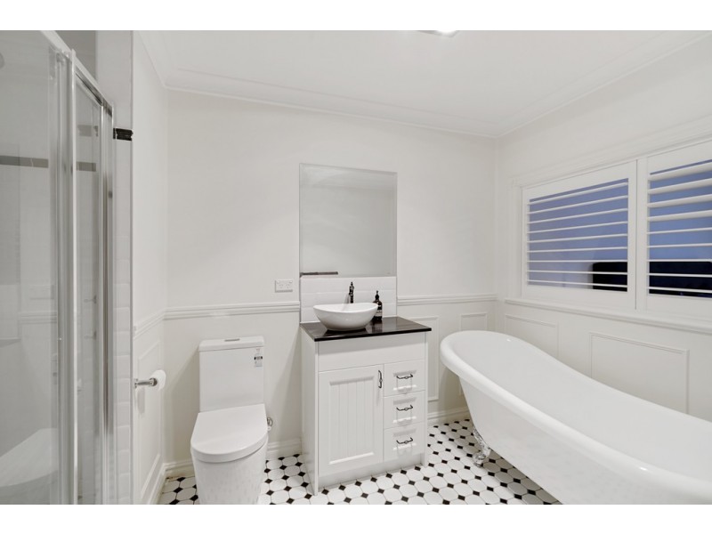 86 Menangle Street, Picton NSW 2571