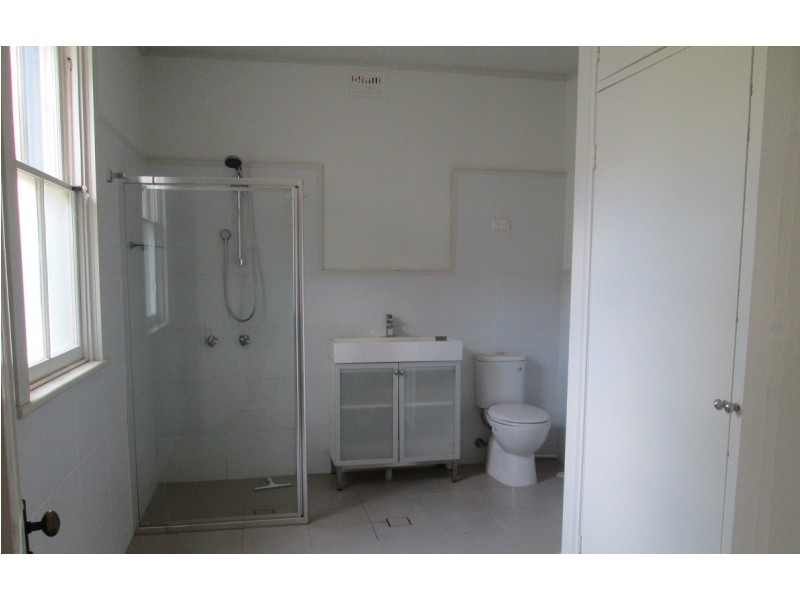 1 Elizabeth Street, Picton NSW 2571