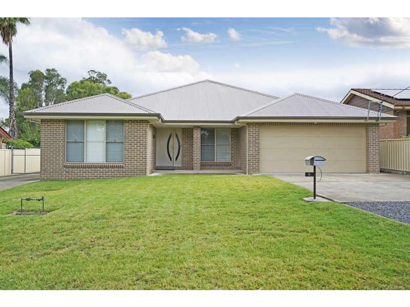 6 Hunter Street, Tahmoor NSW 2573