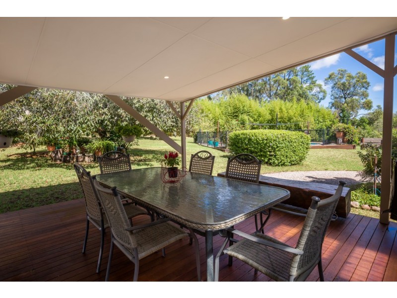 12 Molls Lane, Thirlmere NSW 2572