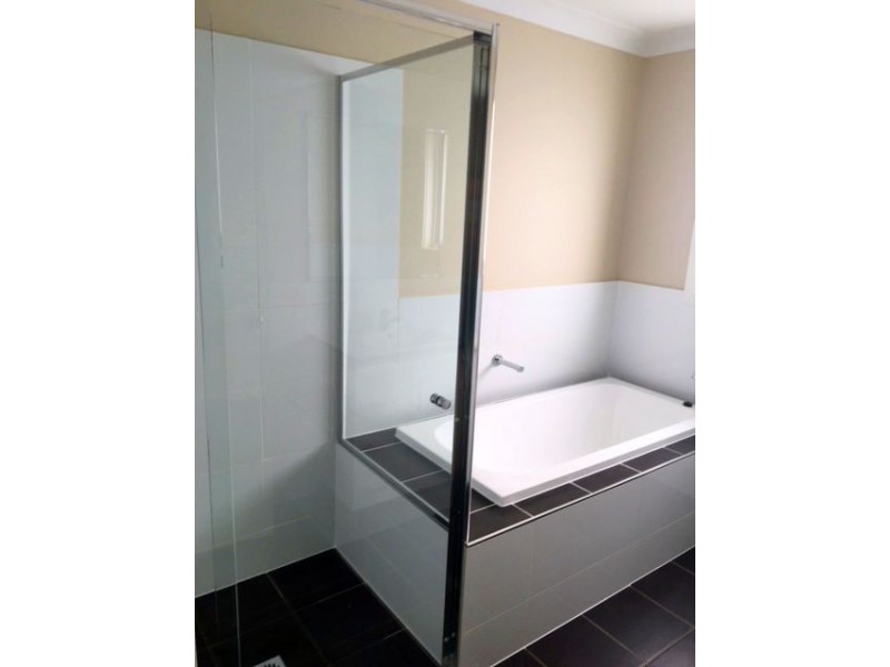 39 Kurrajong Crescent, Tahmoor NSW 2573