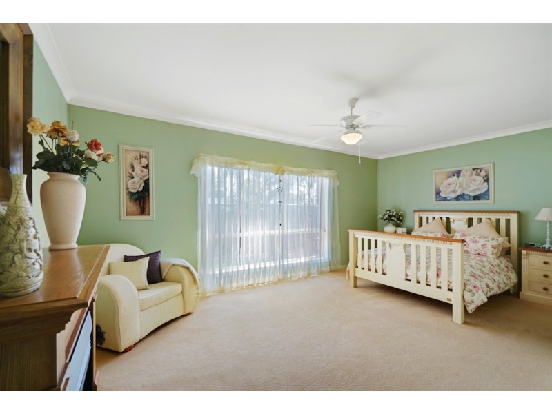 17D BARBOUR ROAD, Thirlmere NSW 2572